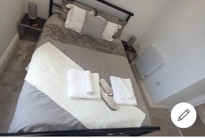 Lovely 2-Bedrooms With Free Parking Canvey Island Kültér fotó
